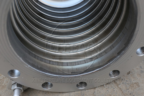 金屬<a href=http://www.mmaw1314.com target=_blank class=infotextkey>補(bǔ)償器</a>的共振問題